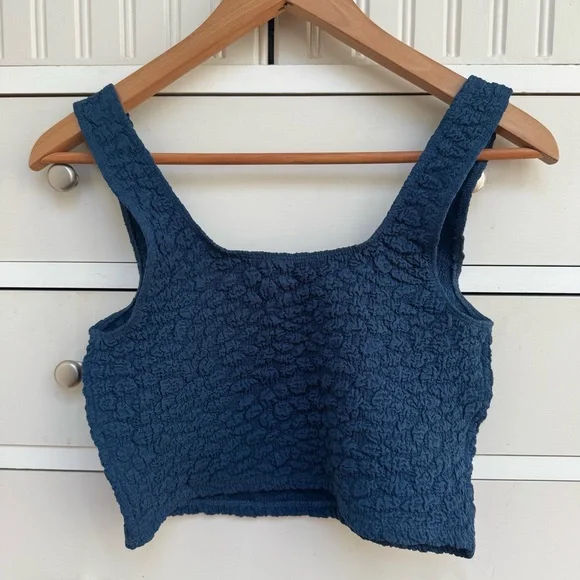 ANTHROPOLOGIE The Hannah Navy Blue Bubble Textured Women's Crop Tank NWOT sz S - Picture 2 of 7